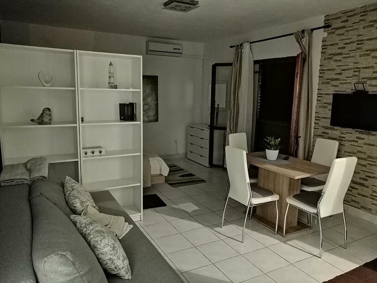 Seaview Holiday Apartments, Ventura 宁 外观 照片